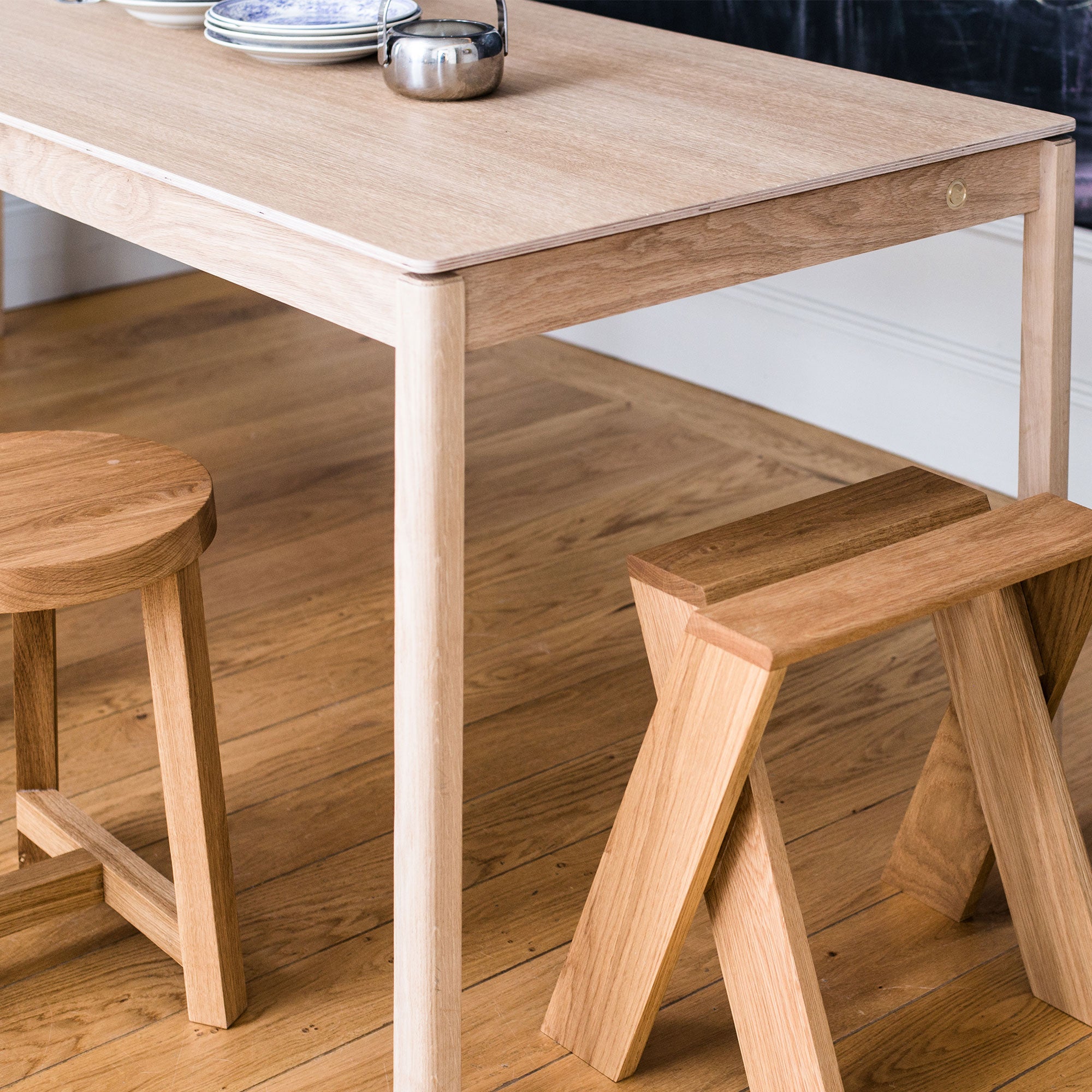 Halikko Dining Table